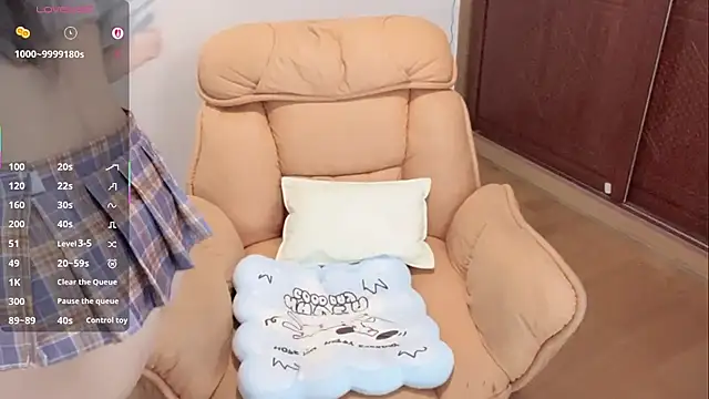 4uoki online show from 04-18-26, 07:58