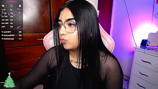 eva six online show from 12-11-24, 12:23