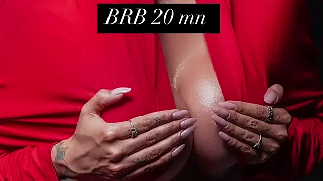 Snapshot of liah_v chatting on 02-05-25, 09:07 liah v online show from 02-05-25, 09:07