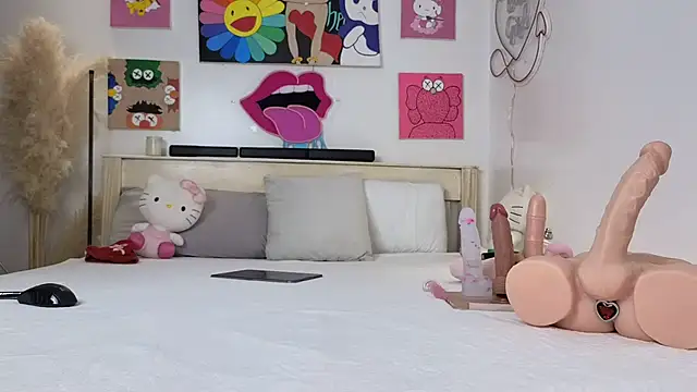 lyoun7 online show from 10-20-25, 01:50