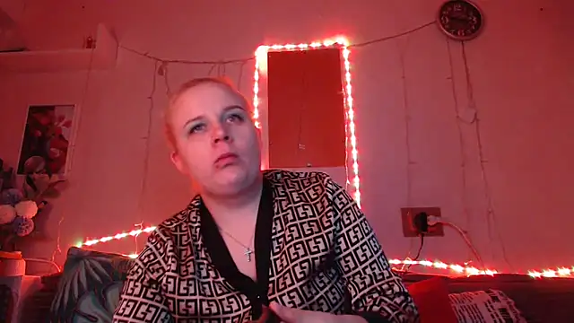 Snapshot of Karolina_love_ chatting on 01-09-25, 11:34 Karolina love  online show from 01-09-25, 11:34