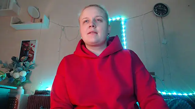 Snapshot of Karolina_love_ chatting on 01-20-25, 05:16 Karolina love  online show from 01-20-25, 05:16
