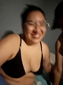 Snapshot of DanelyLopez chatting on 12-15-25, 02:27 DanelyLopez online show from 12-15-25, 02:27