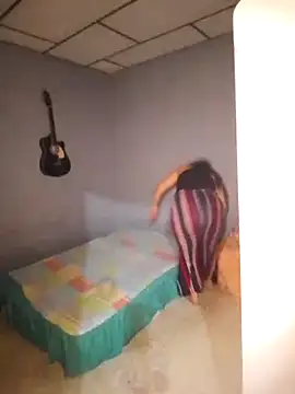 Snapshot of DanelyLopez chatting on 02-10-26, 01:43 DanelyLopez online show from 02-10-26, 01:43