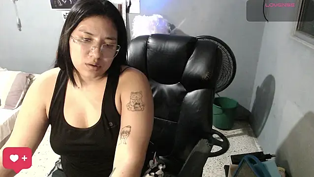 Snapshot of DanelyLopez chatting on 03-20-26, 12:15 DanelyLopez online show from 03-20-26, 12:15