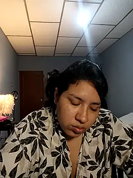 Snapshot of DanelyLopez chatting on 04-08-26, 04:12 DanelyLopez online show from 04-08-26, 04:12