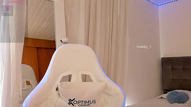 im abby  online show from 02-19-25, 02:12