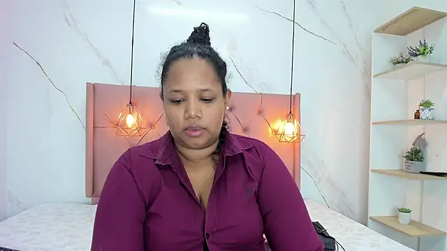 Belle Brunette online show from 05-23-26, 12:20