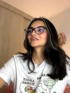 Snapshot of Cat2525 chatting on 12-14-25, 01:55 Cat2525 online show from 12-14-25, 01:55