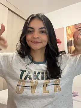 Snapshot of Cat2525 chatting on 02-11-26, 01:32 Cat2525 online show from 02-11-26, 01:32