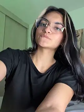 Snapshot of Cat2525 chatting on 03-04-26, 01:33 Cat2525 online show from 03-04-26, 01:33