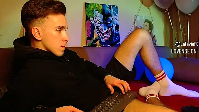 Snapshot of Midnighter_ chatting on 12-07-24, 05:59 Midnighter  online show from 12-07-24, 05:59