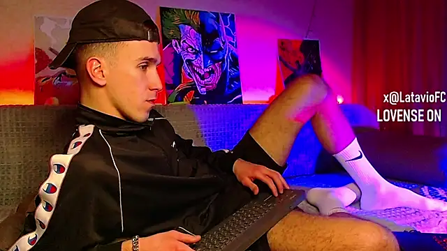 Snapshot of Midnighter_ chatting on 01-31-25, 01:56 Midnighter  online show from 01-31-25, 01:56