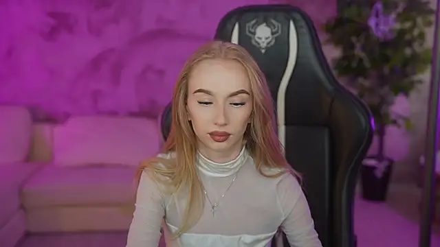 Amelia Blaze online show from 02-12-25, 07:55