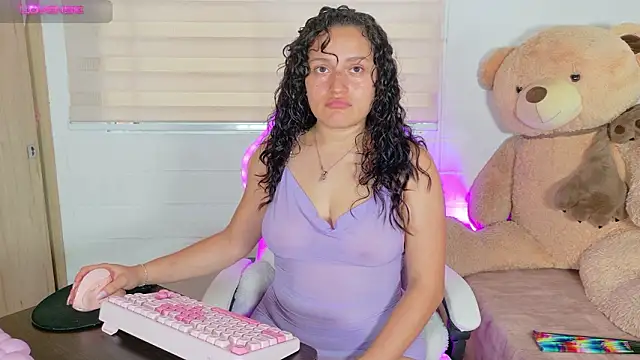 megan doll2 online show from 03-18-26, 08:12