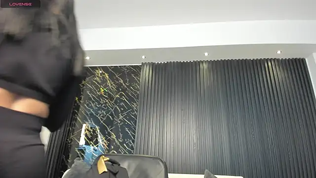 charlottewhitte online show from 01-29-25, 11:09