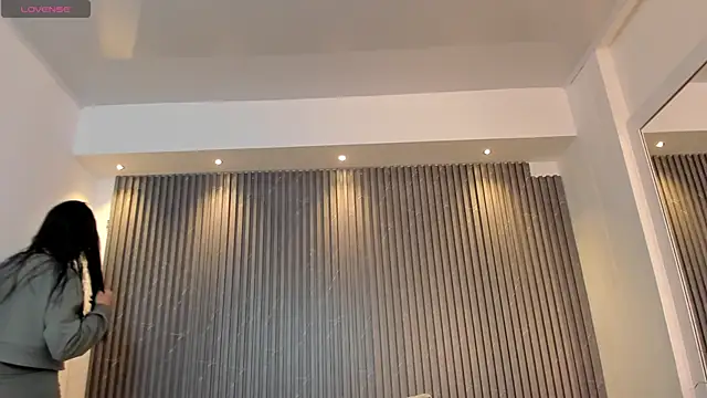 charlottewhitte online show from 03-21-25, 11:33