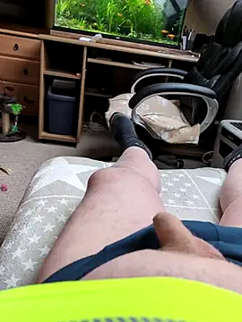 Mariomario0565 online show from 10-24-25, 02:02