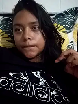 Chiara petterson online show from 02-06-25, 08:23