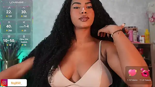 HOTBLACKANDWHITE2 online show from 02-19-26, 08:38