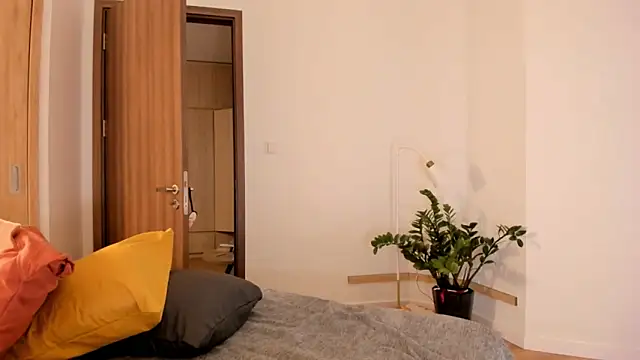 kawaii mia online show from 09-27-25, 02:33