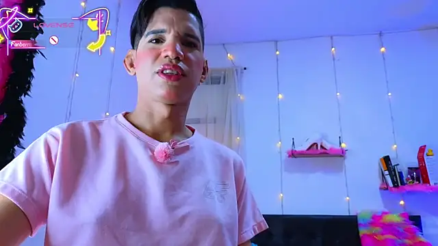 Ariel Femboy  online show from 02-08-26, 05:11