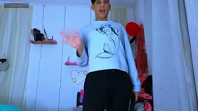 Ariel Femboy  online show from 03-09-26, 08:07