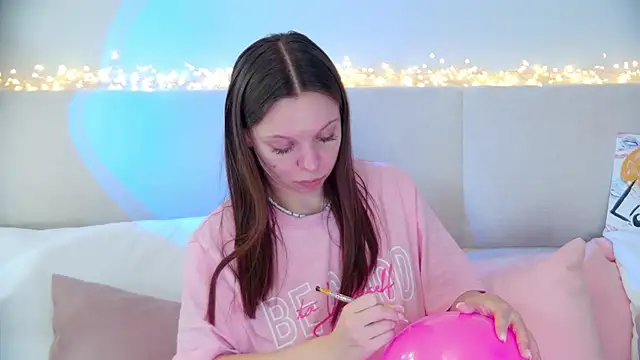 ElisabethDavis online show from 01-24-25, 12:20