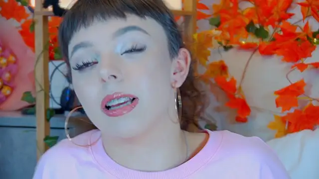 ElisabethDavis online show from 10-13-25, 03:12