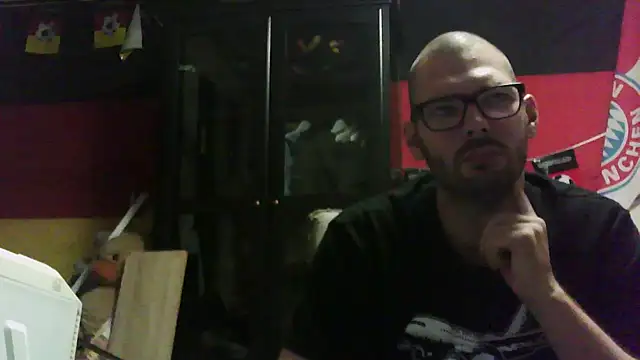 Die-geile-Sau online show from 10-27-25, 08:46