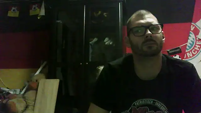 Die-geile-Sau online show from 11-03-25, 07:48