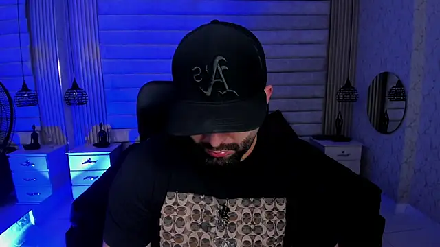 Snapshot of jhon_bear03 chatting on 03-25-26, 11:27 jhon bear03 online show from 03-25-26, 11:27