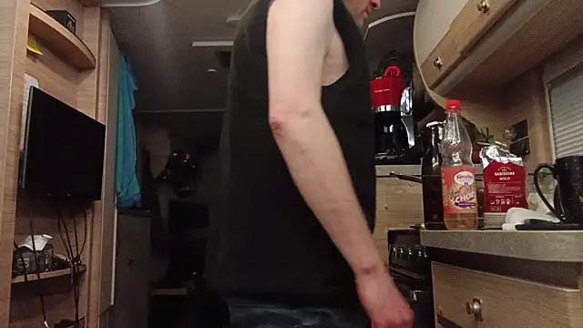 Snapshot of Ebinator666 chatting on 11-30-25, 01:20 Ebinator666 online show from 11-30-25, 01:20