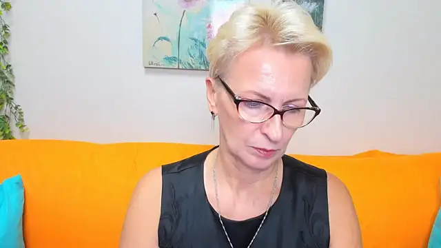 iamyourdream89 online show from 10-17-25, 12:41