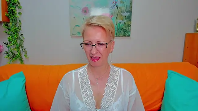 iamyourdream89 online show from 05-22-26, 08:42