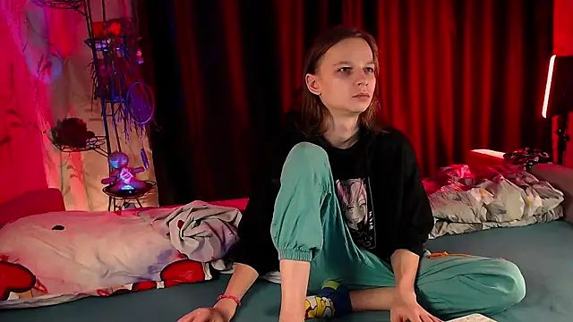 Frank Fraer online show from 12-19-24, 09:51