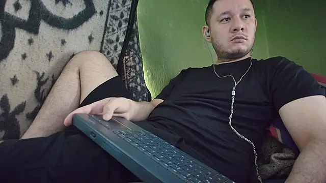 sweet cock28 online show from 10-15-25, 03:34