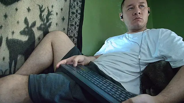 Snapshot of sweet_cock28 chatting on 06-15-26, 03:03 sweet cock28 online show from 06-15-26, 03:03