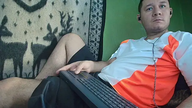 Snapshot of sweet_cock28 chatting on 06-23-26, 02:59 sweet cock28 online show from 06-23-26, 02:59