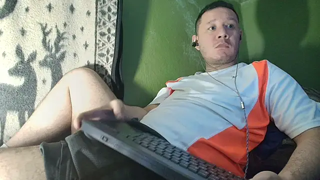Snapshot of sweet_cock28 chatting on 07-17-26, 03:24 sweet cock28 online show from 07-17-26, 03:24