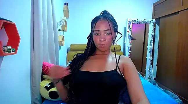 Snapshot of Danna_Ross_ chatting on 03-23-25, 01:42 Danna Ross online show from 03-23-25, 01:42