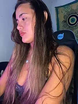 fenixgre online show from 10-30-25, 05:02