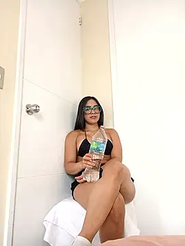 Amber Etan online show from 01-08-26, 04:42