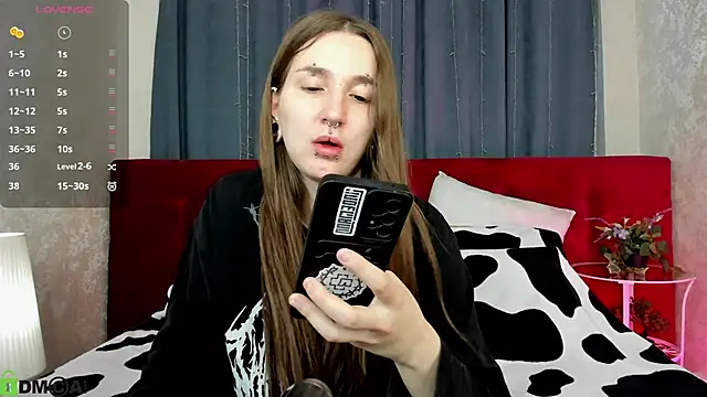 Pink diablo online show from 10-10-25, 02:32