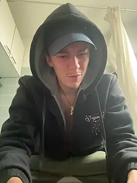 Toyjungee online show from 12-18-24, 01:56