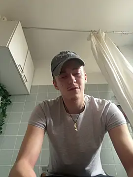 Toyjungee online show from 12-27-24, 12:23