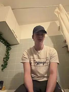 Toyjungee online show from 01-16-25, 05:23