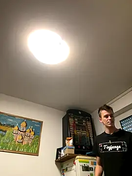 Toyjungee online show from 10-08-25, 12:03