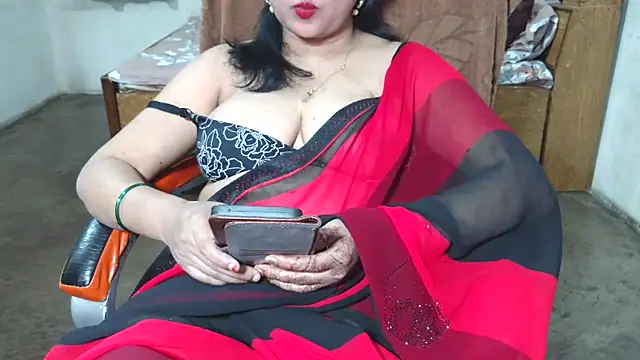 Snapshot of Cute_Mahi22 chatting on 04-10-26, 07:02 Cute Mahi22 online show from 04-10-26, 07:02
