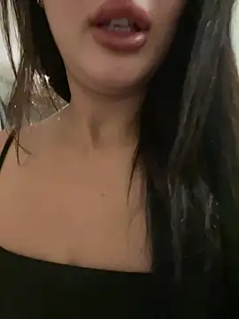 Sarahkhaalifa online show from 07-17-26, 09:19